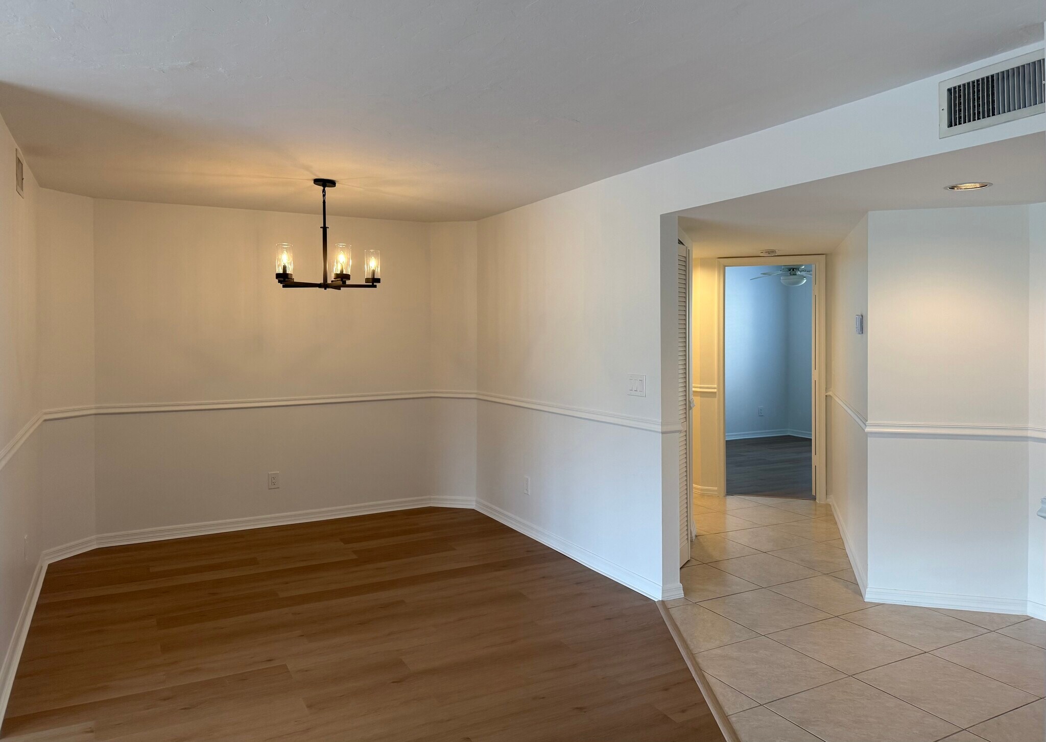 Dining room - 9836 Luna Cir