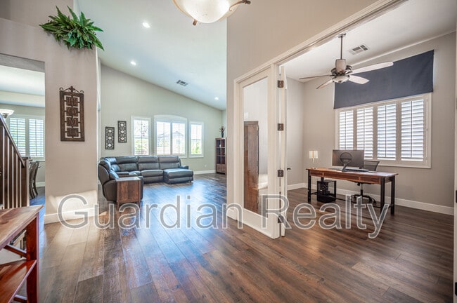 Building Photo - 11112 Pine Greens Ct