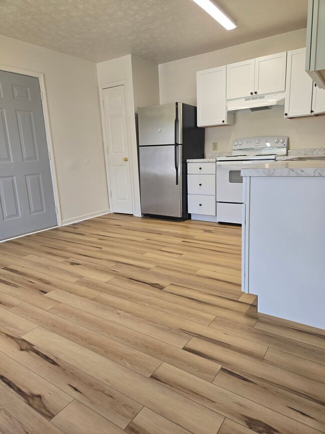 Building Photo - 2 bedroom/2 bath duplex in Mt Sterling