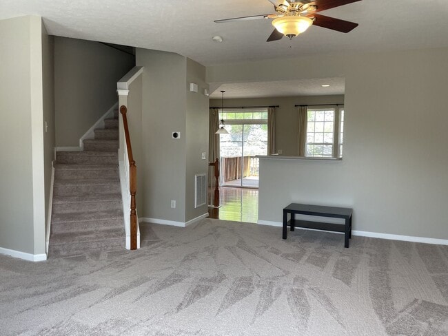 Building Photo - 3 Bedroom/2.5 Bath Townhome in Great Location