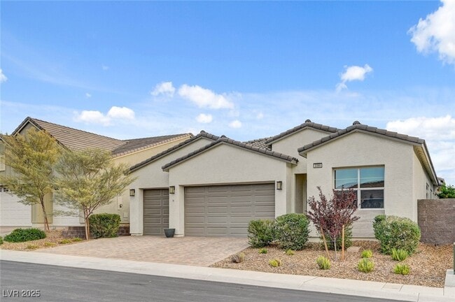 Building Photo - 3395 Stone View Ave