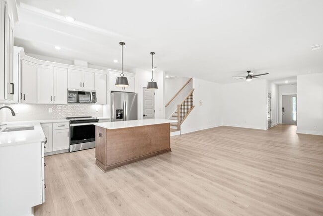 Building Photo - Bright & Modern New Construction Townhome ...