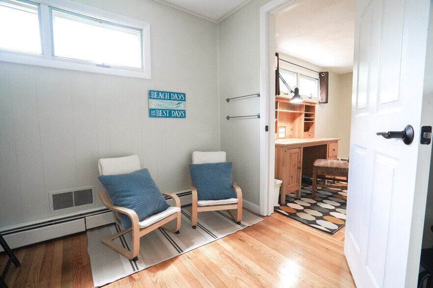 Building Photo - 48 Fales Ave