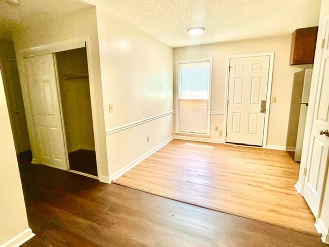 Building Photo - 4425 Torrance Dr NW