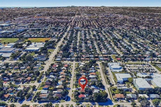 Building Photo - 5655 NE 5th Terrace