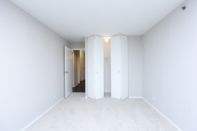 Building Photo - 4334 N Hazel St