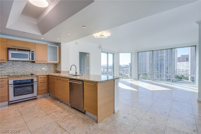 Building Photo - 222 Karen Ave