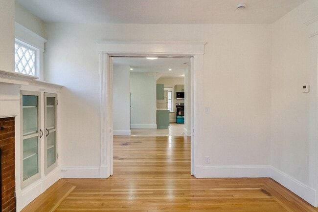 Building Photo - 31 Firglade Ave