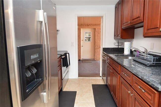 Building Photo - 12760 Indian Rocks Rd