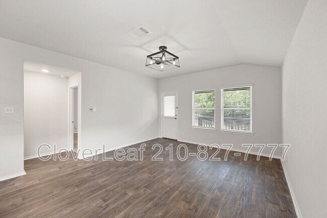 Building Photo - 13927 Borolanite Dr