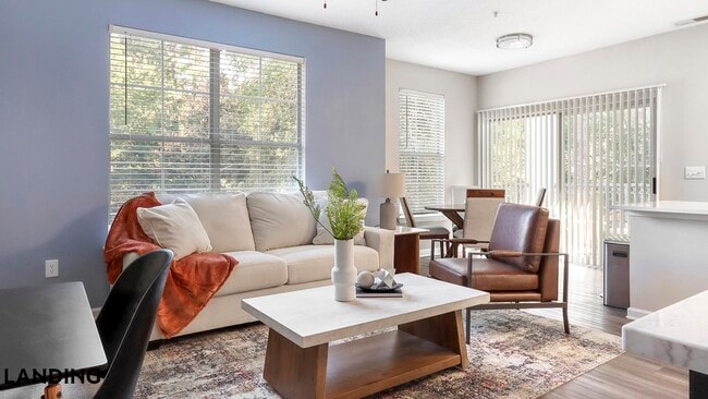 Building Photo - 100 Peyton Pl SW