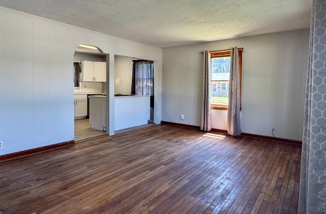 Building Photo - 500 N Meridian Ave