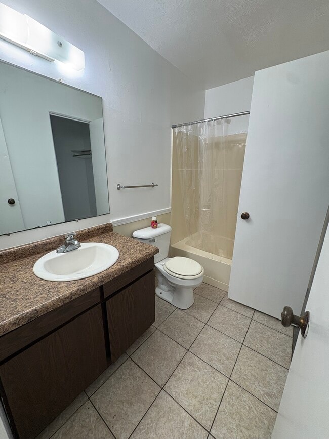 Building Photo - 1306 W Michigan Ave