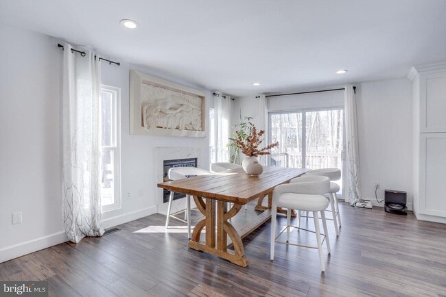 Building Photo - 5704 Wood Duck Ct