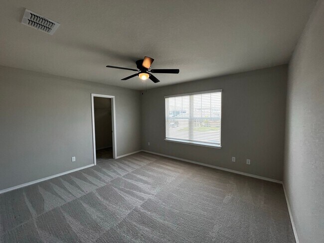 Building Photo - Elegant home in Davis Ranch- 4 Bedroom/ 3 Bathroom