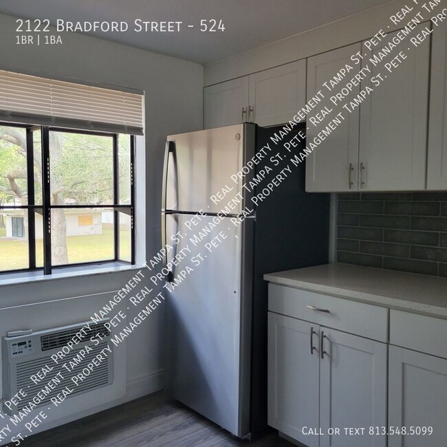 Building Photo - CLEARWATER CONDO AVAILABLE FOR IMMEDIATE M...