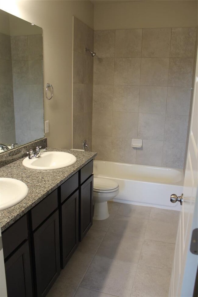 Building Photo - 1222 Garland Rd