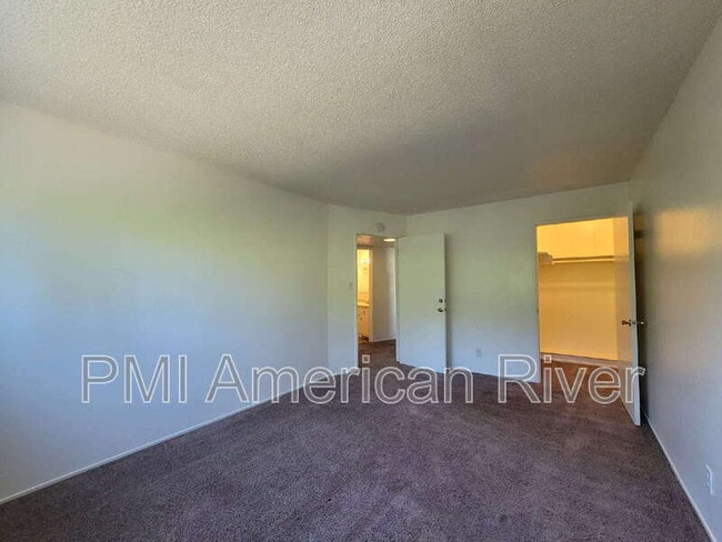 Building Photo - 6124 Terrell Dr