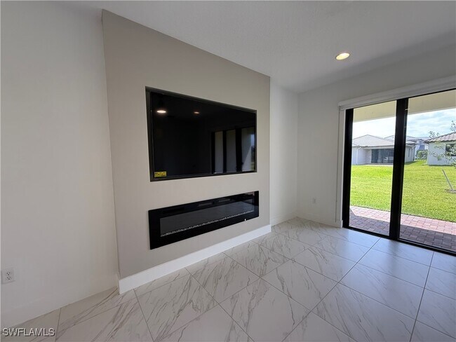 Building Photo - 5109 Panella Ave