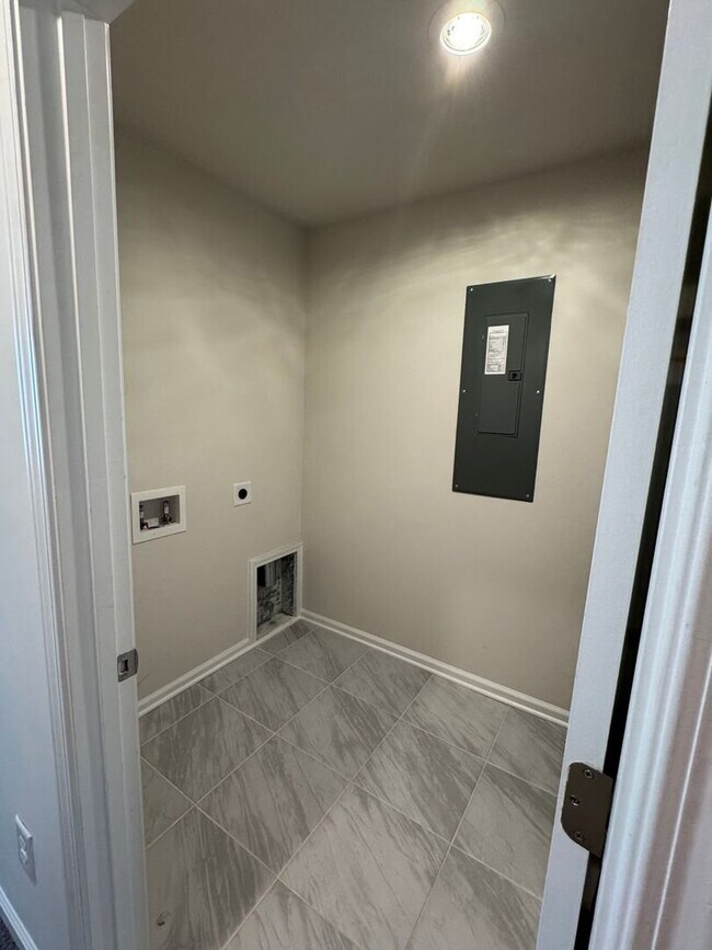 Building Photo - Charming Home in Travelers Rest!