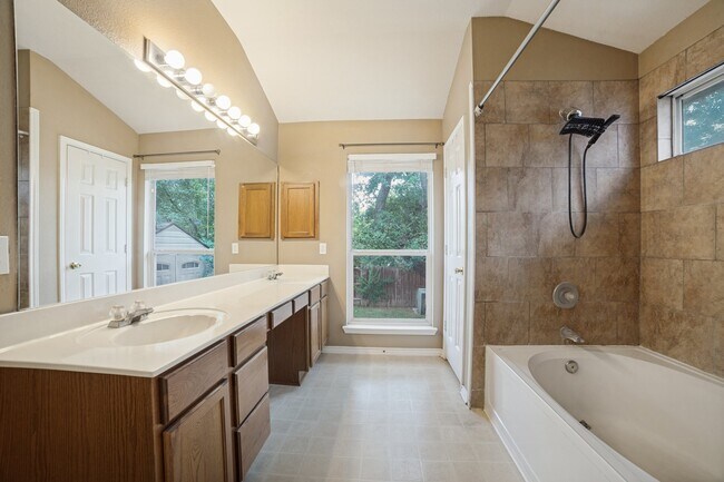 Building Photo - 9647 Wolf Point