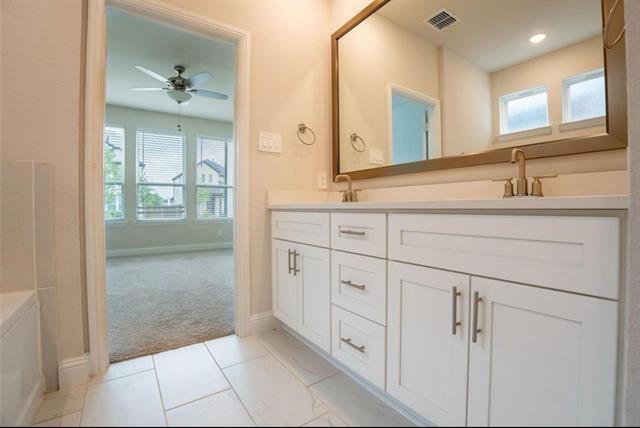 Building Photo - 10950 Downy Cup Dr