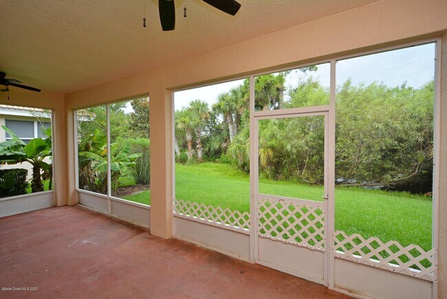 Building Photo - 820 Glen Abbey Way