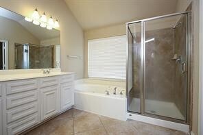 Building Photo - 14822 Yellow Begonia Dr