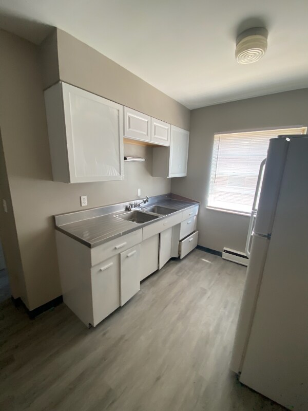 Building Photo - 4782 Clevesdale Dr