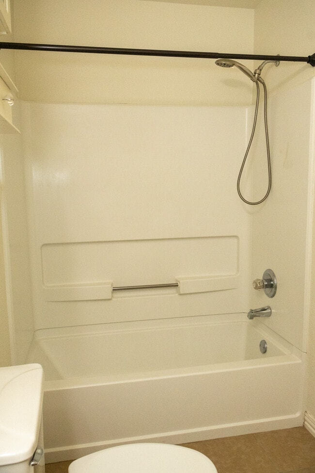 Building Photo - 1613 Apollo Cir