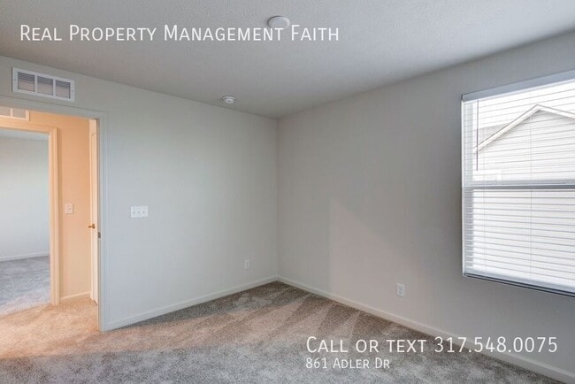 Building Photo - 861 Adler Dr