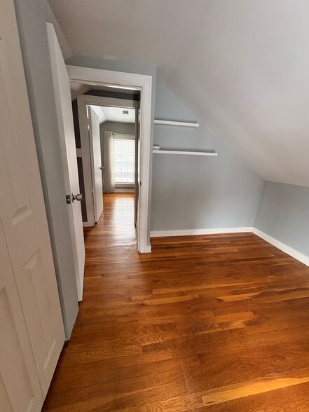 Building Photo - 104 Cottage Rd