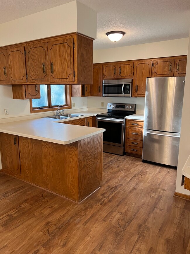 Building Photo - 215 Arch St