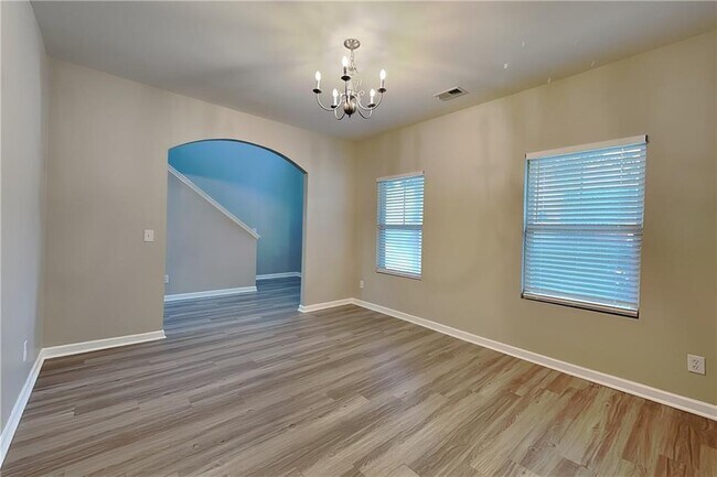 Building Photo - 119 Spring Forrest Ln