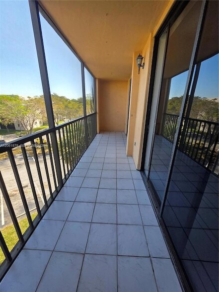 Building Photo - 8600 SW 133rd Avenue Rd