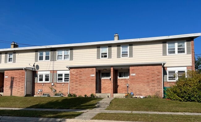 Building Photo - 8017 S Alaska St