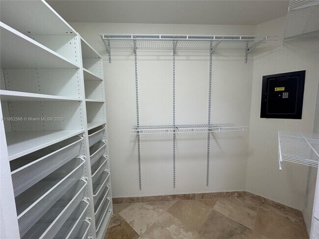 Building Photo - 9055 SW 73rd Ct