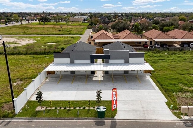 Building Photo - 101 Lauryn Dr