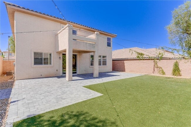 Building Photo - 11057 Village Ridge Ln