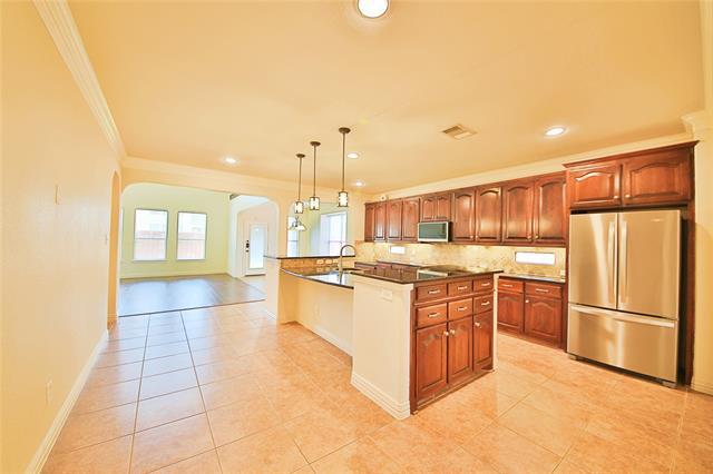 Building Photo - 778 Fall River Dr