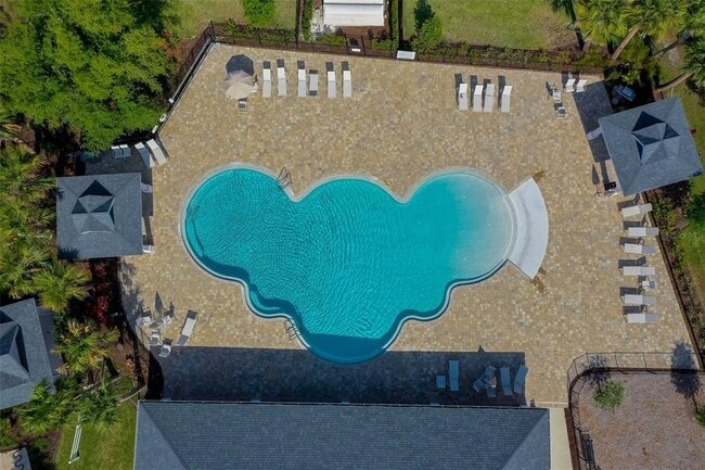 Building Photo - 887 Lk Hl Wy