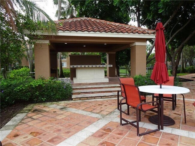 Building Photo - 4816 State Rd