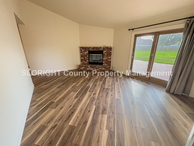 Building Photo - AVAILABLE NOW - Charming Nipomo Home - 3 Bed / 2 Bath