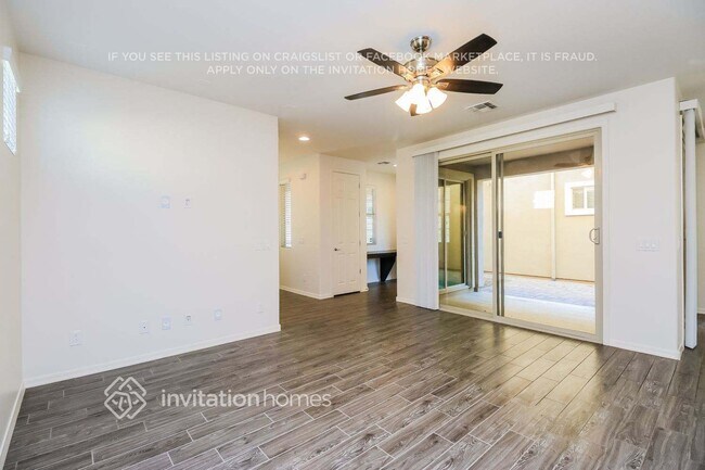 Building Photo - 2241 S Osborn Ln