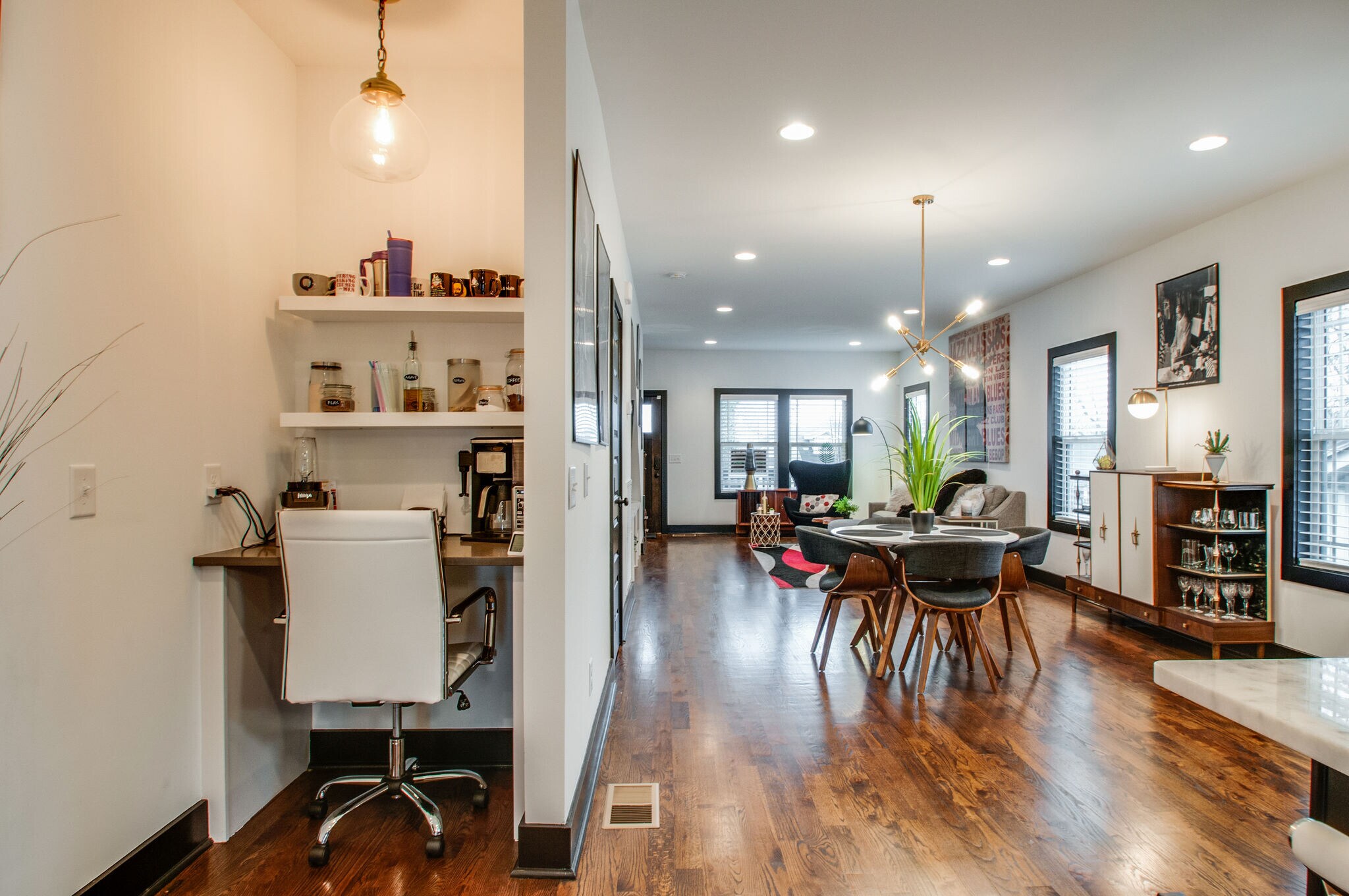 Building Photo - 2910 Davis Ave