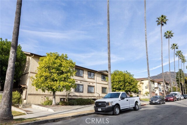 Building Photo - 1119 Linden Ave