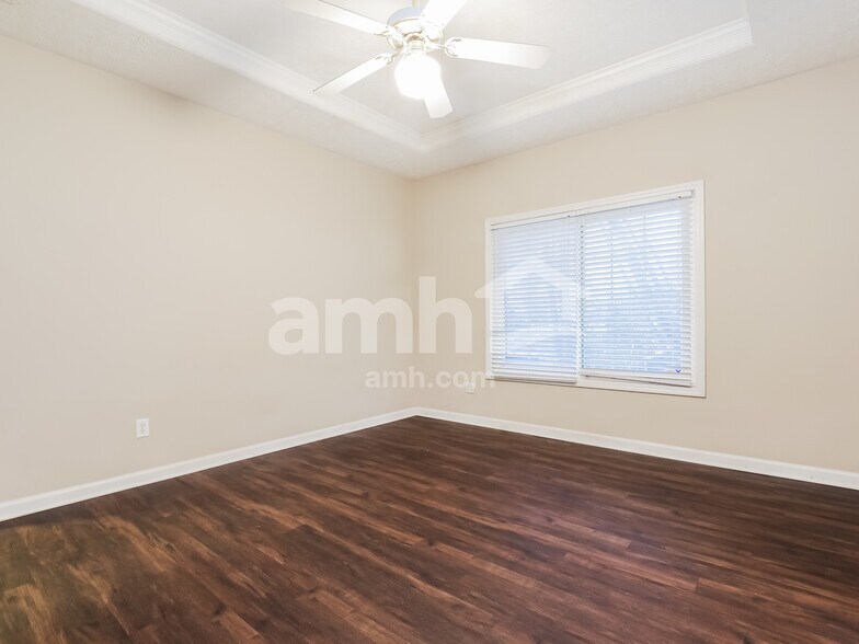 Building Photo - 412 Heathcliff Ct