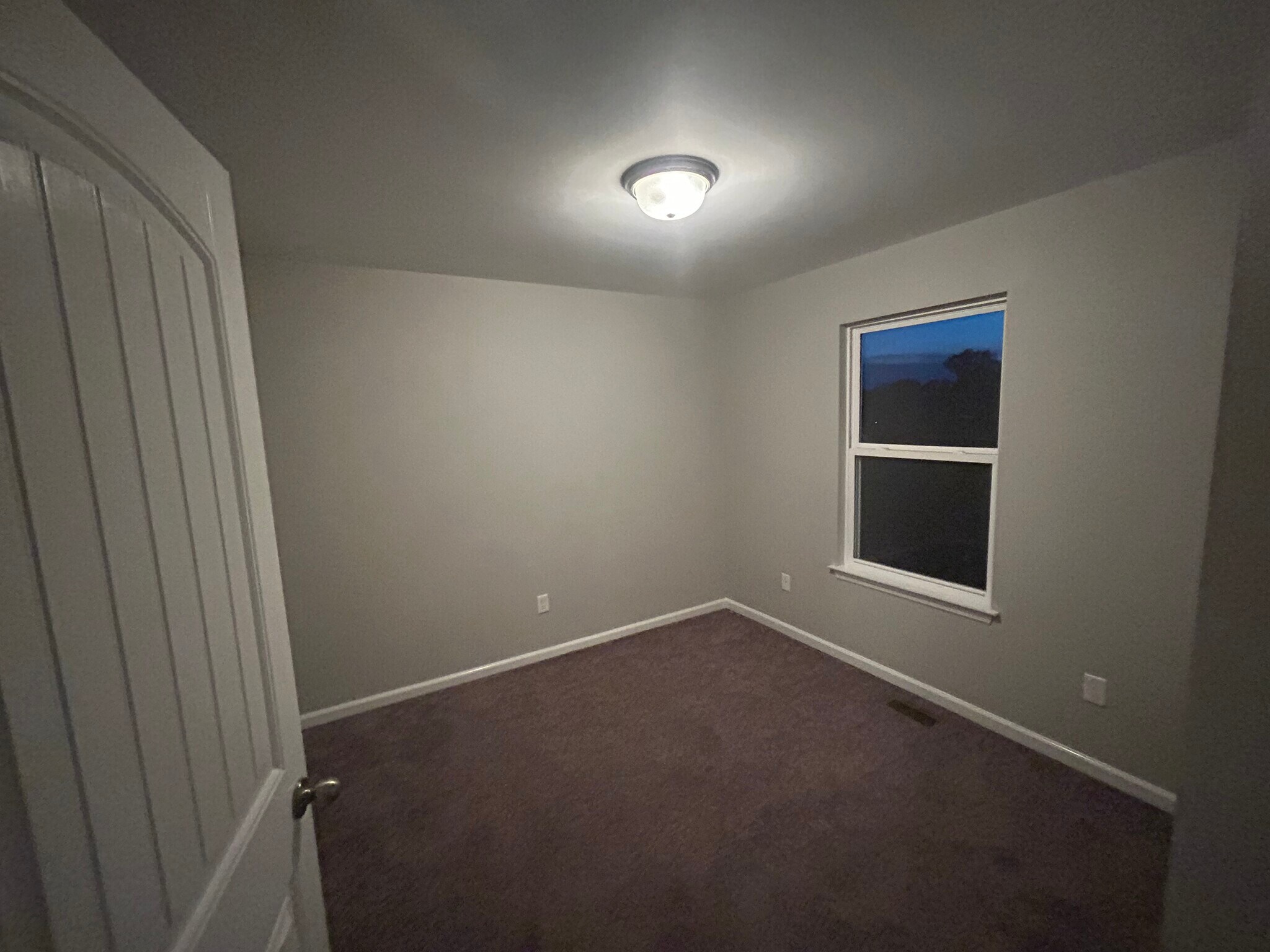 Building Photo - 205 Almond Tree Dr