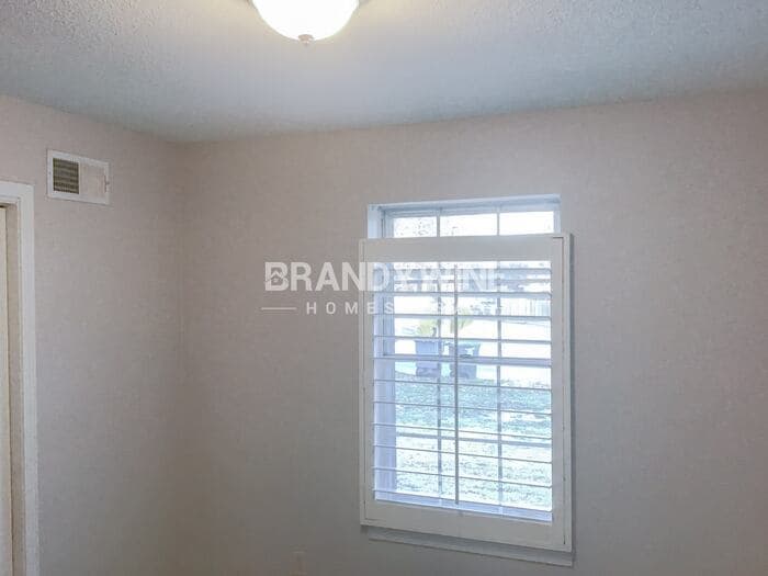 Building Photo - 1313 Mullins Station Rd