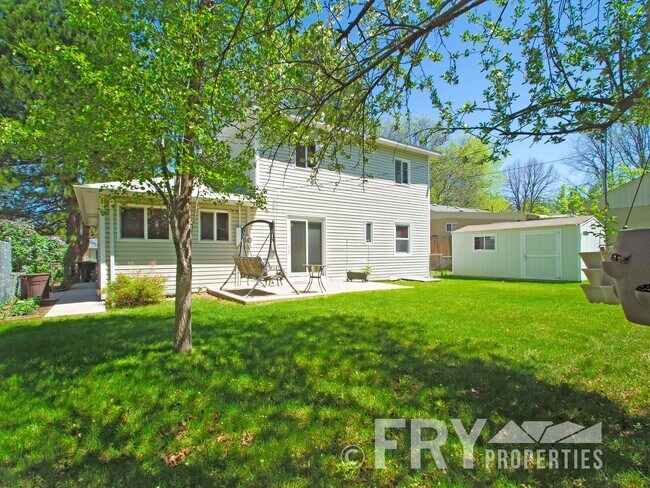 Building Photo - Great Home in Wellshire Neighborhood